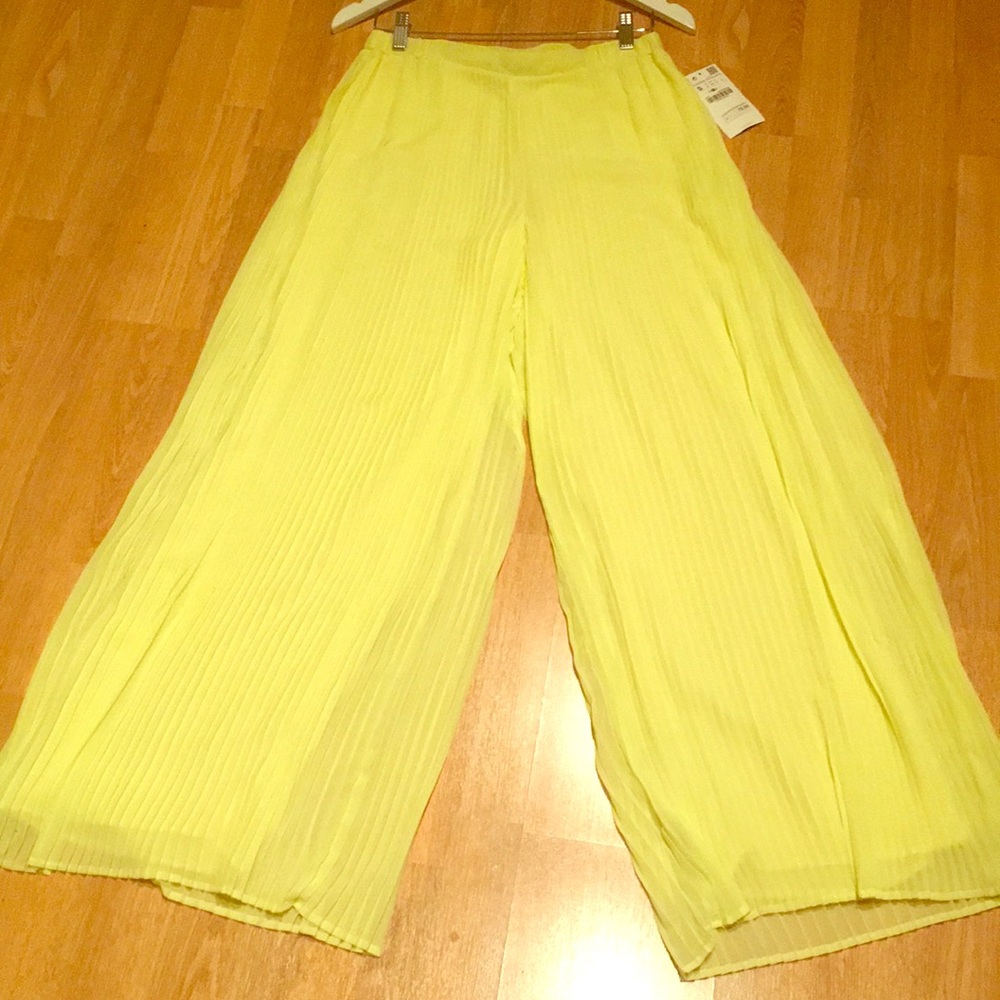 Pale Yellow Pleated Palazzo Pants
